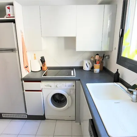 Renove 2 Au Palm Apartment