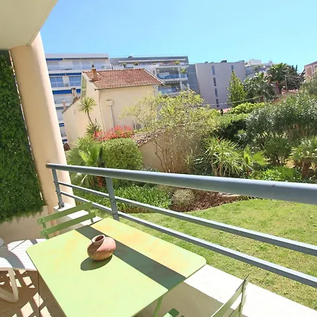Renove 2 Au Palm Apartment *